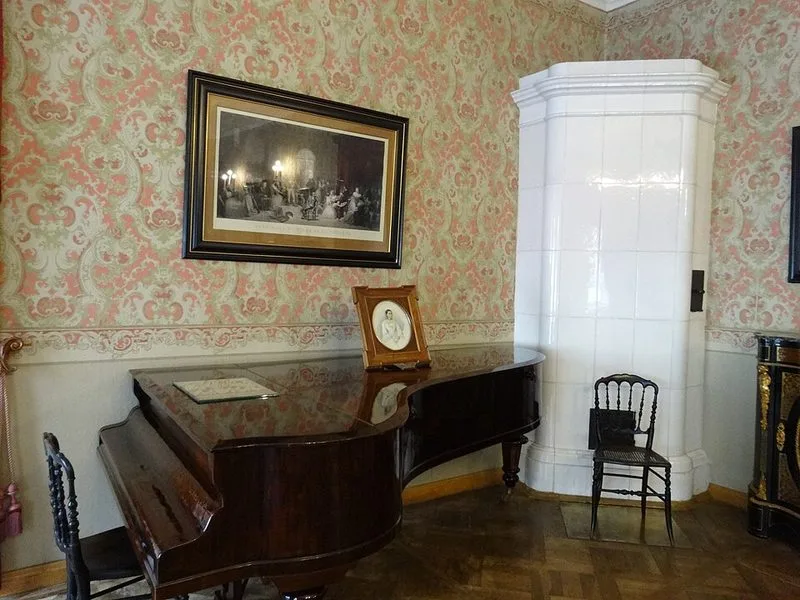 Mus&eacute;e-appartement de Nikola&iuml; Nekrassov &agrave; Saint-P&eacute;tersbourg, perspective Liteiny, o&ugrave; le po&egrave;te v&eacute;cut de 1857 &agrave; 1877