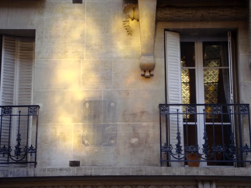 Immeuble du 4 rue Marie Rose, Paris 14e, o&ugrave; v&eacute;cut L&eacute;nine