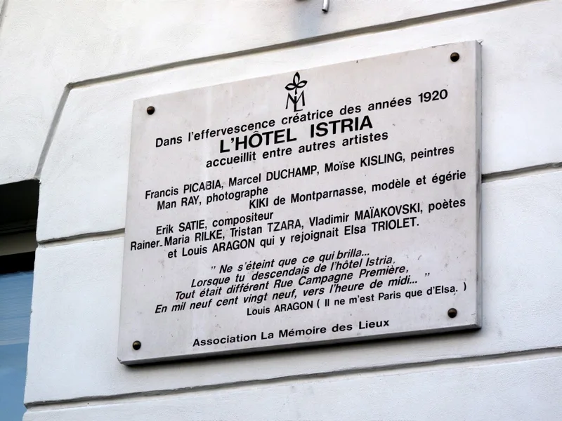Façade de l'Hôtel Istria, 29 rue Campagne-Première, Paris 14e