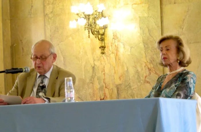Rencontre entre Alexandre Zviguilsky et la Comtesse Colette Tolsto&iuml; au Palais des Ducs de Bourgogne de Dijon