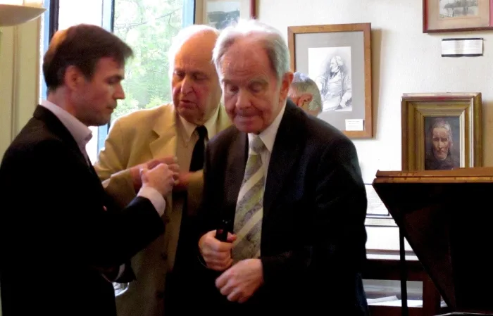 Marc et Alexandre Zviguilski avec Alexandre Konicki, pianiste, lors du concert Chopin-Schumann &agrave; la datcha de Tourgu&eacute;niev &agrave; Bougival en 2010