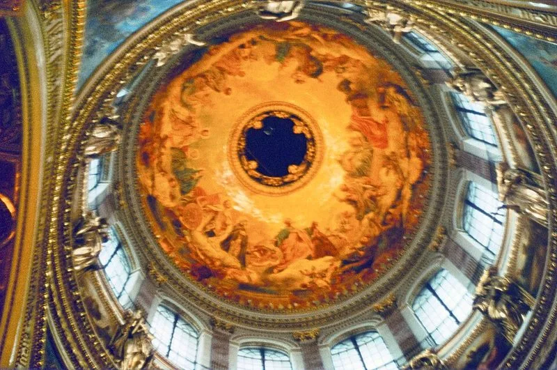Int&eacute;rieur de la coupole de la cath&eacute;drale Saint-Isaac, fresque de Brioullov