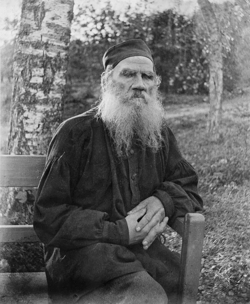 Léon Tolstoï portrait 1897 écrivain russe